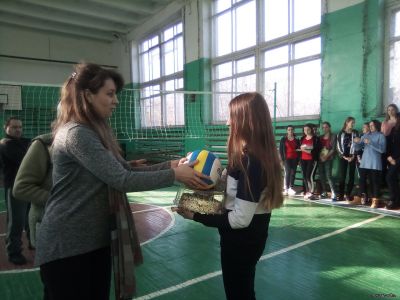 Cпортивные соревнования по волейболу среди команд девушек, посвященные Международному женскому дню